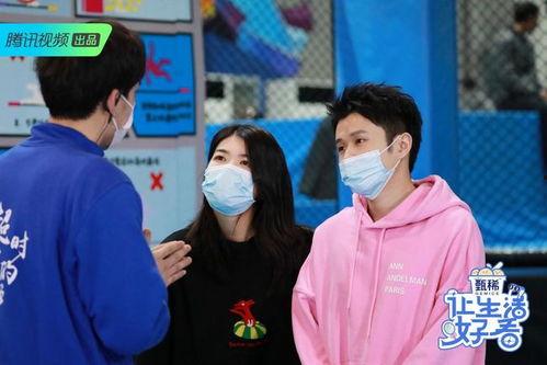 结婚大妈吃瓜视频播放,揭秘结婚现场趣味瞬间